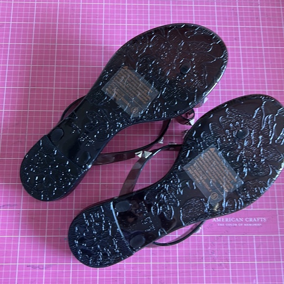 Weeboo -  NEW black studded jelly size 5 - Picture 2 of 2